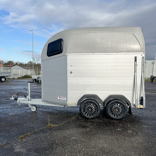 [OCCASION] Böckmann Champion Uno Esprit Silver+Black 310x130cm PTAC 1250kg